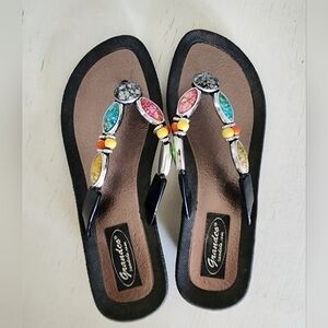 Grandco women's size 7 beaded sandals.